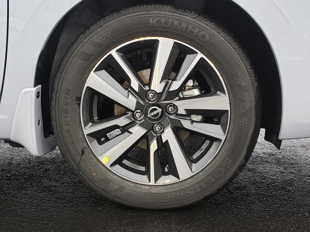 new 2025 Nissan Versa car, priced at $21,891