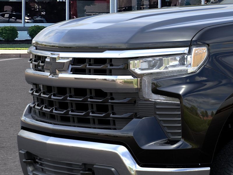 2025 Chevrolet Silverado 1500 LT 4D Crew Cab 4WD 13