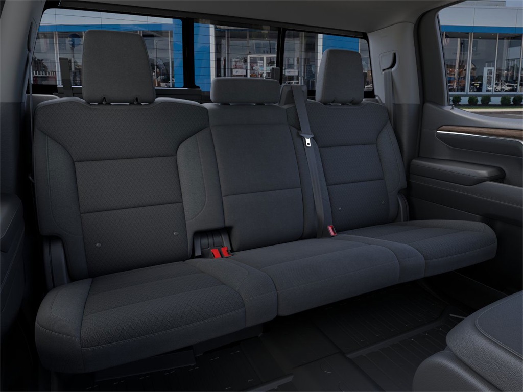 2025 Chevrolet Silverado 1500 LT 4D Crew Cab 4WD 17