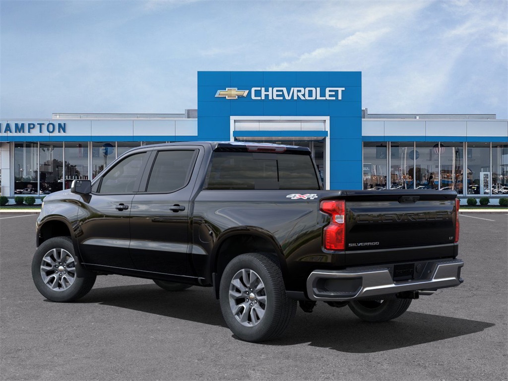 2025 Chevrolet Silverado 1500 LT 4D Crew Cab 4WD 3