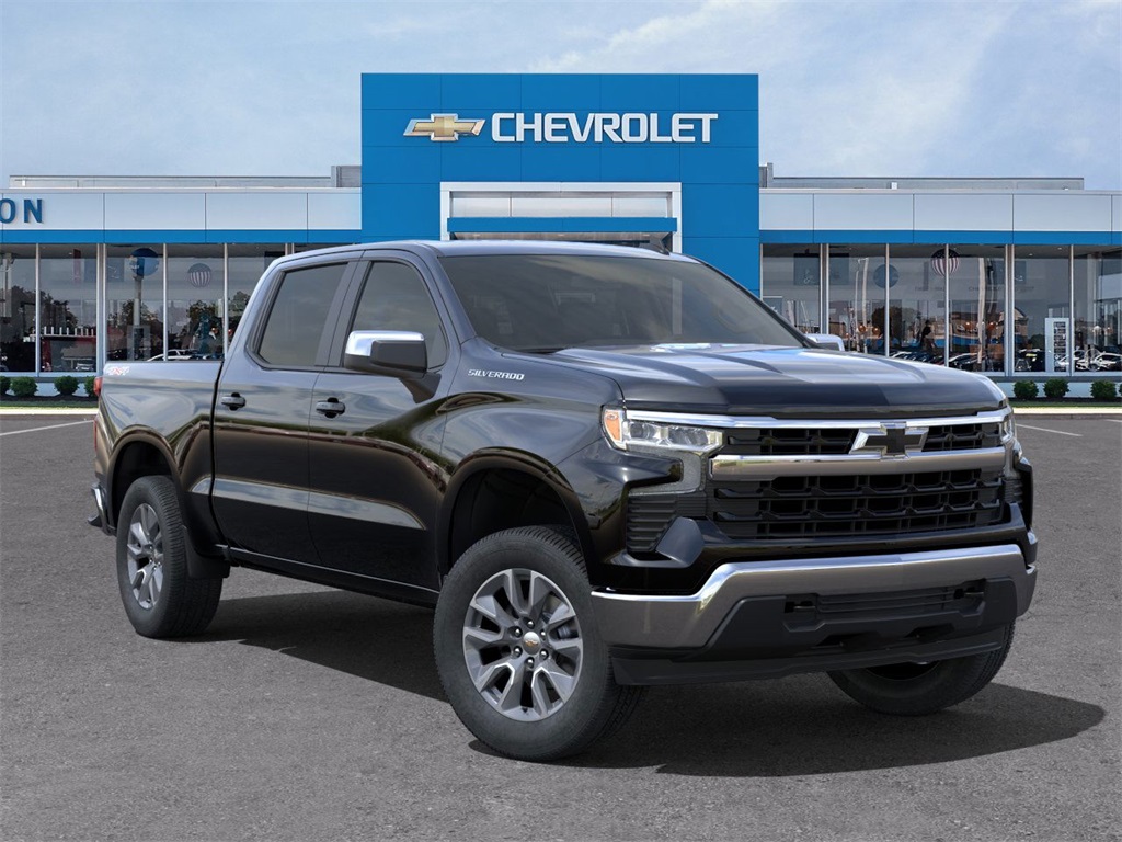 2025 Chevrolet Silverado 1500 LT 4D Crew Cab 4WD 7