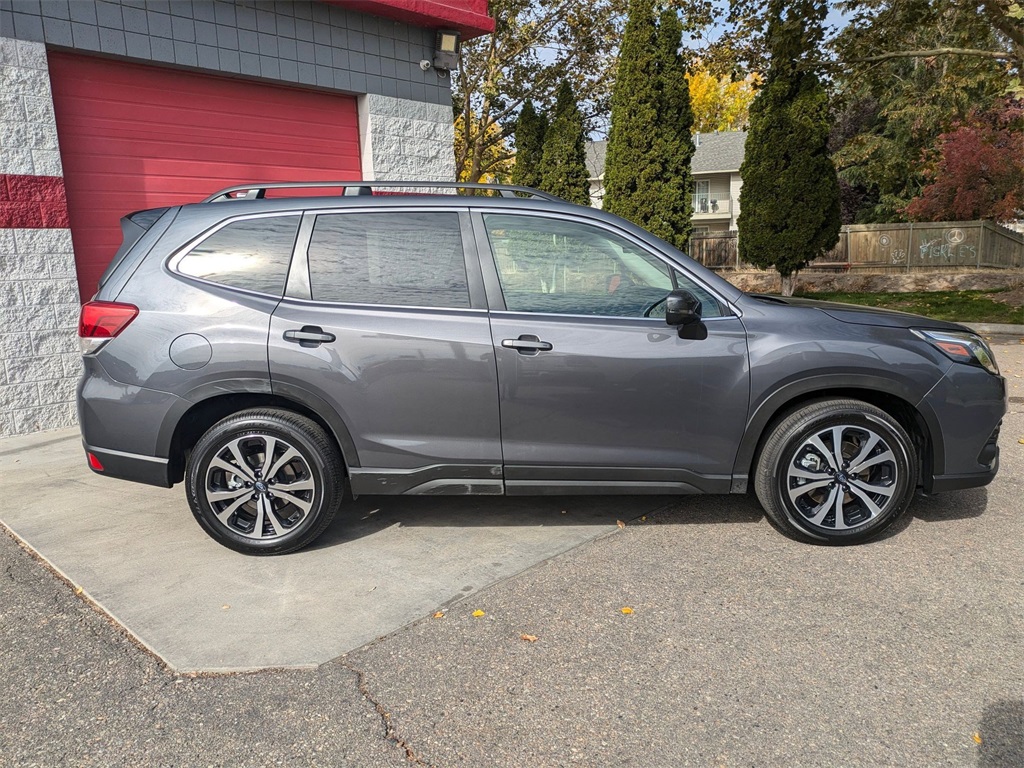 2024 Subaru Forester Limited photo 3