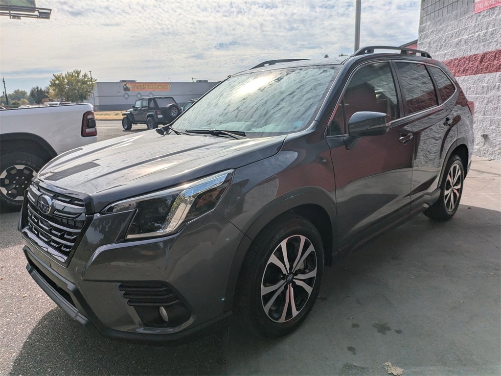 2024 Subaru Forester Limited photo 8