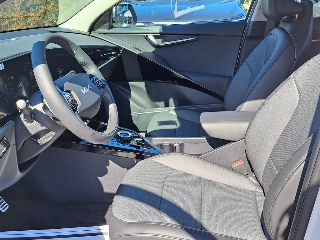 2025 Kia Niro EV Wave SUV FWD 12