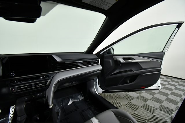 New 2025 Toyota Camry Sedan