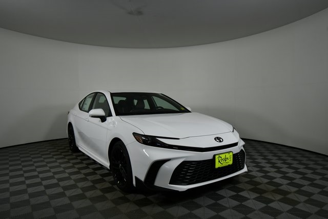 New 2025 Toyota Camry Sedan