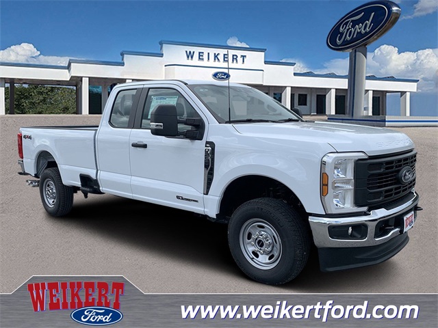 2025 Oxford White Ford Super Duty F-250 SRW XL 4X4 Truck
