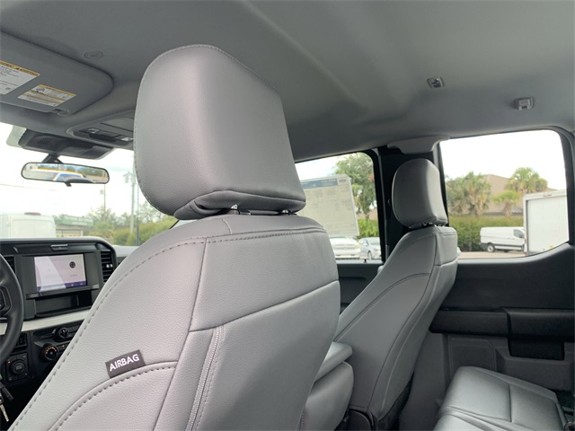 2025 Oxford White Ford Super Duty F-250 SRW XL 4X4 Truck