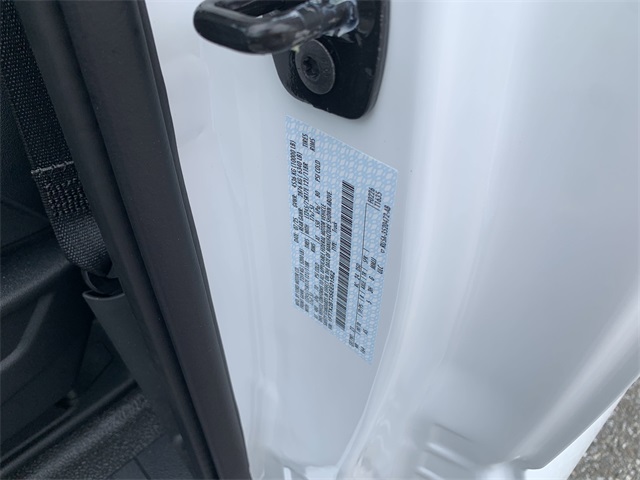 2025 Oxford White Ford Super Duty F-250 SRW XL 4X4 Truck