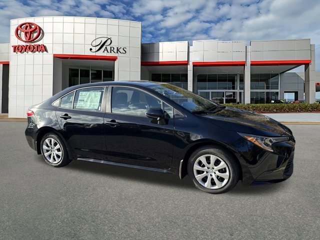 2026 Toyota Corolla LE's photo