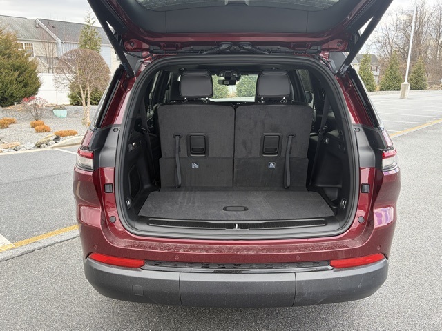 new 2025 Jeep Grand Cherokee L car, priced at $47,625