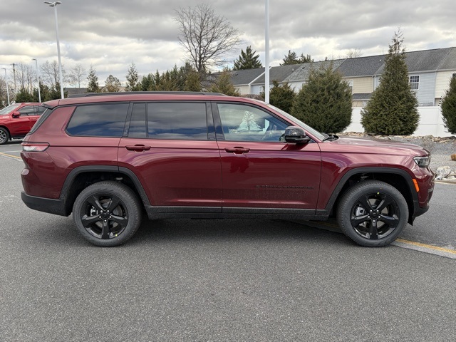 new 2025 Jeep Grand Cherokee L car, priced at $47,625