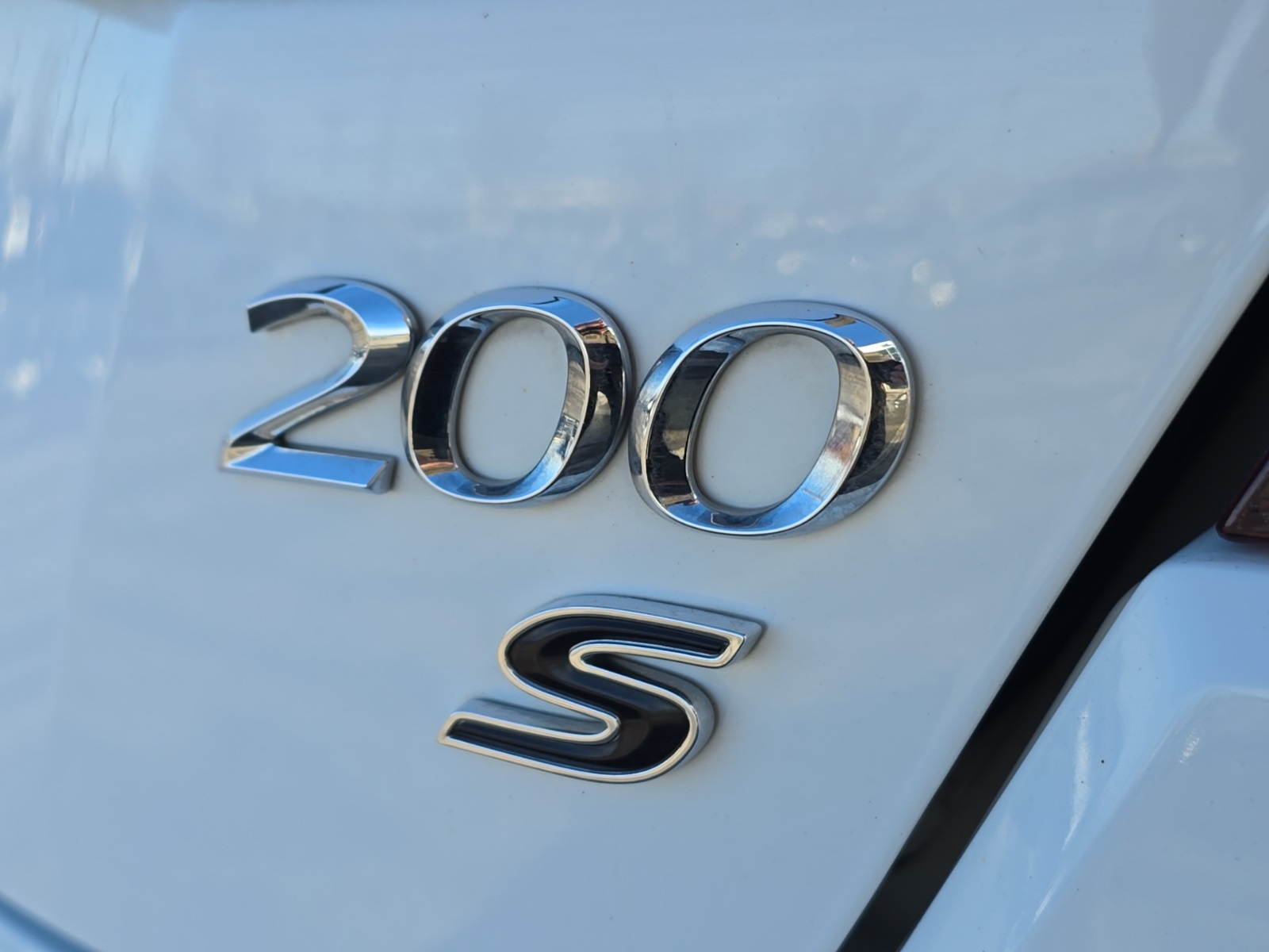 used 2011 Chrysler 200 car, priced at $6,000