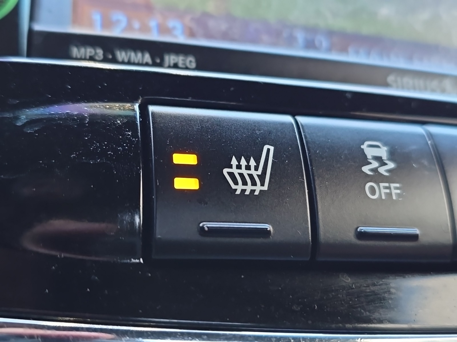 used 2011 Chrysler 200 car, priced at $6,000