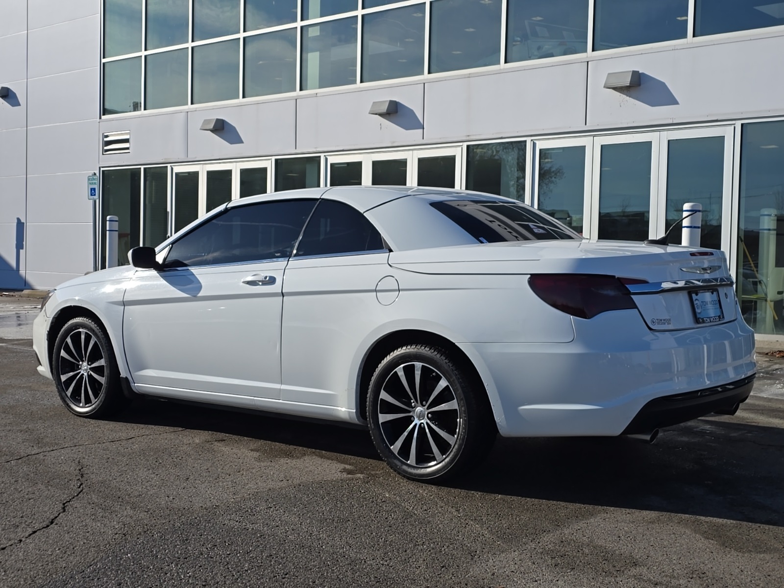 used 2011 Chrysler 200 car, priced at $6,000