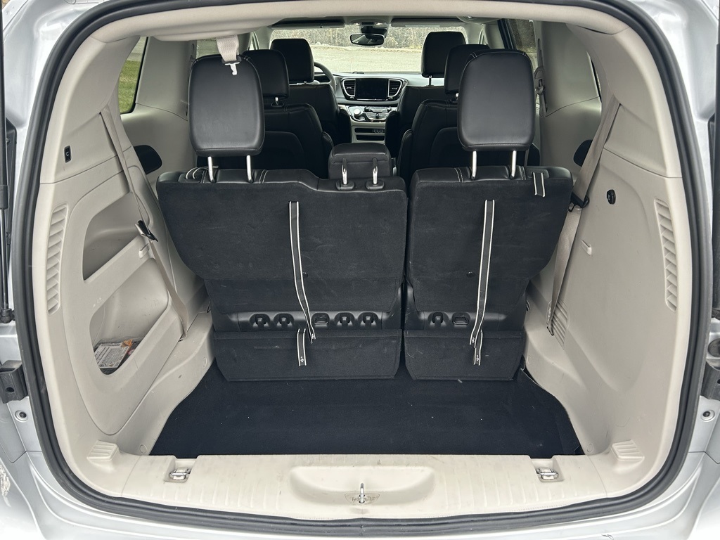 used 2024 Chrysler Pacifica car, priced at $27,500