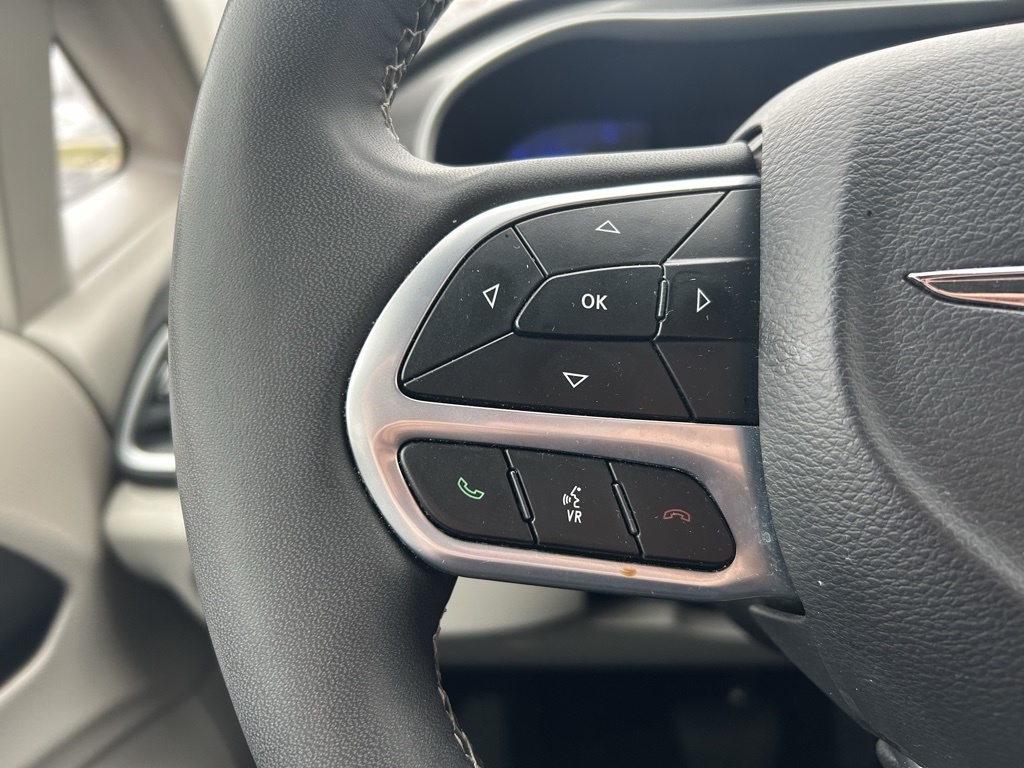 used 2024 Chrysler Pacifica car, priced at $27,500