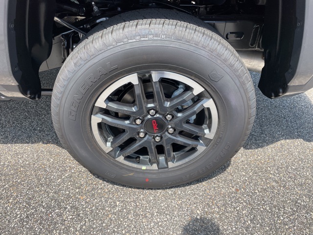 2025 Toyota Tacoma TRD Sport 4x4 Double Cab photo 9