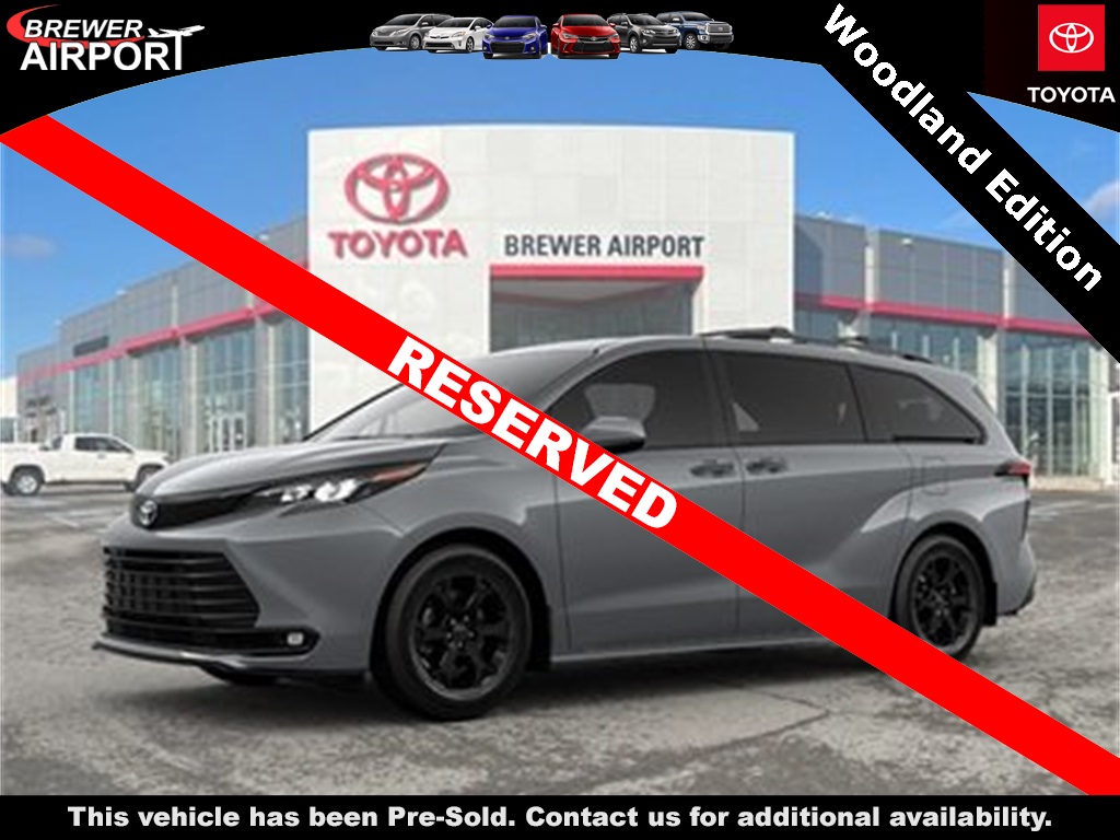 2026 Toyota Sienna Woodland Edition's photo