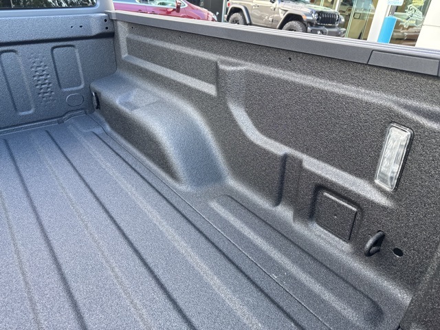 2025 Jeep Gladiator Sport S photo 9
