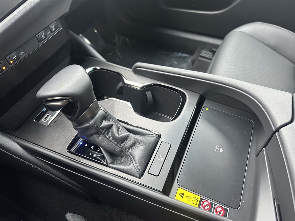 used 2023 Lexus ES car, priced at $40,495