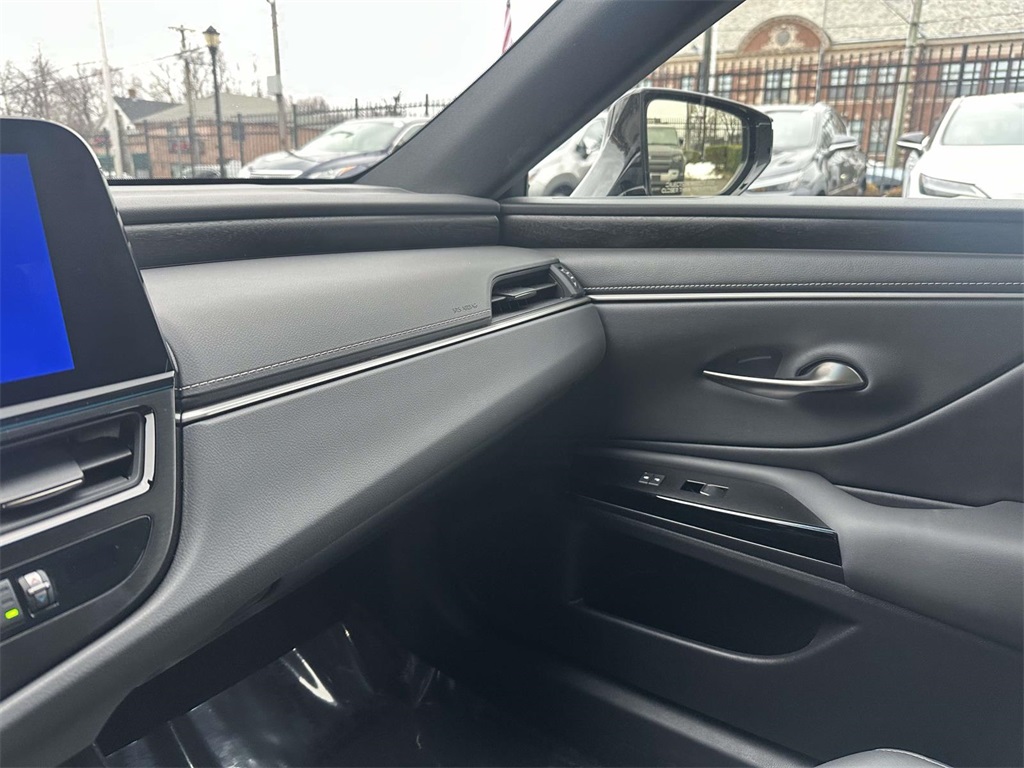 used 2023 Lexus ES car, priced at $40,495