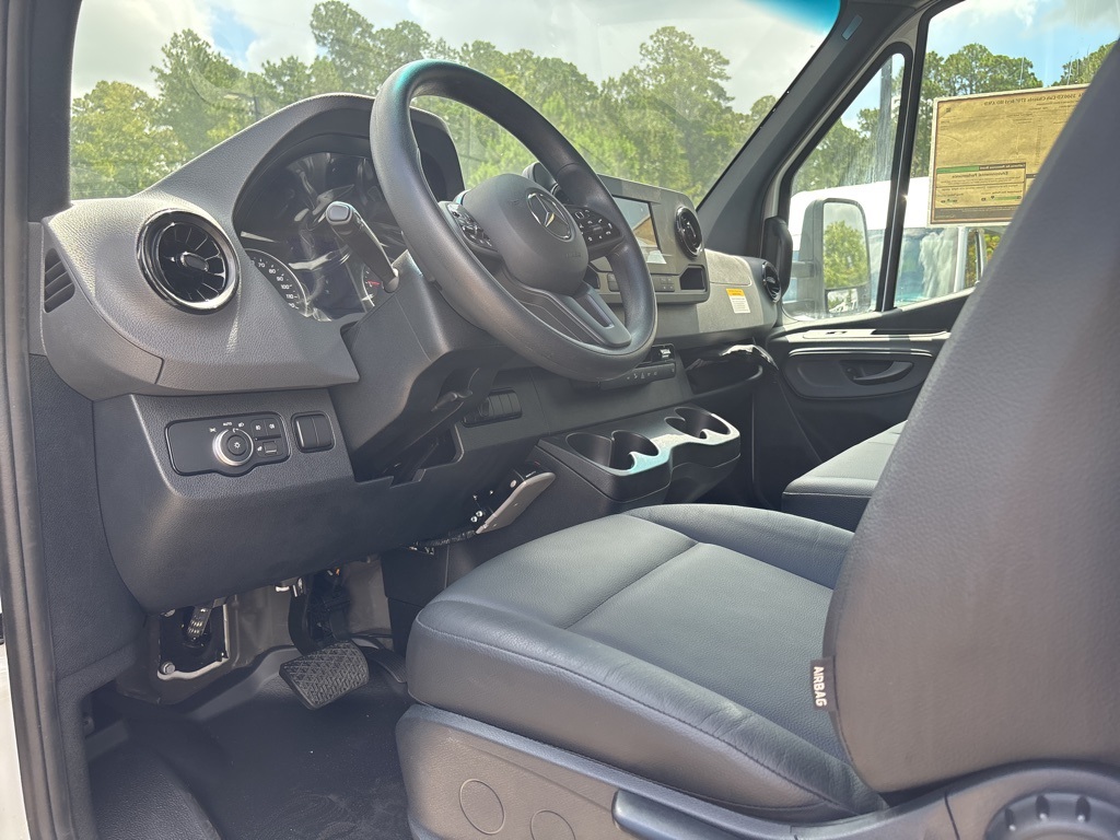 New 2024 Mercedes-Benz Sprinter 3500XD Regular Cab Standard Roof DRW AWD Knapheide Service Utility Van for sale #MV1514 - photo 43