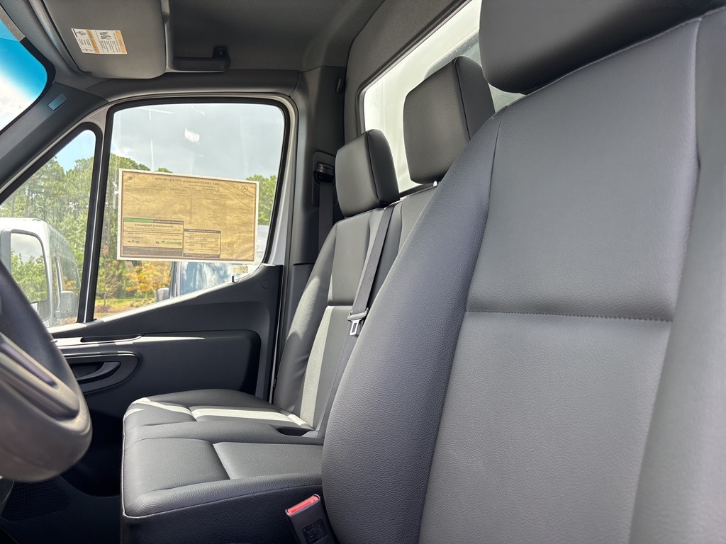 New 2024 Mercedes-Benz Sprinter 3500XD Regular Cab Standard Roof DRW AWD Knapheide Service Utility Van for sale #MV1514 - photo 46