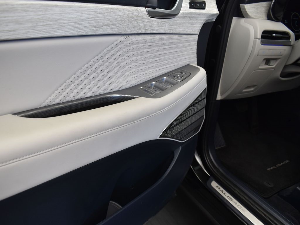 2023 Abyss Black Pearl Hyundai Palisade Calligraphy AWD SUV