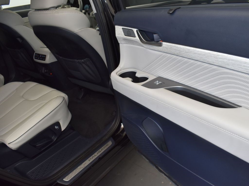 2023 Abyss Black Pearl Hyundai Palisade Calligraphy AWD SUV