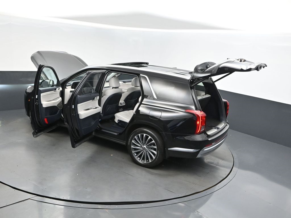 2023 Abyss Black Pearl Hyundai Palisade Calligraphy AWD SUV