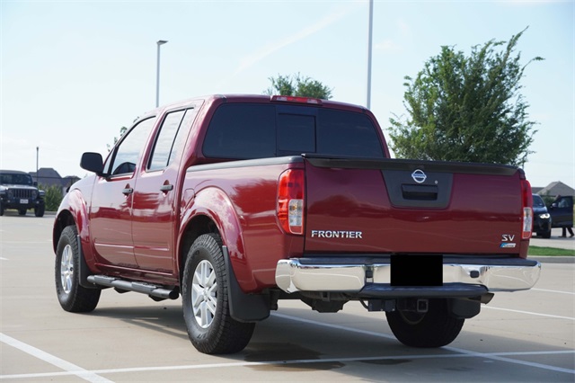 2018 Nissan Frontier SV Crew Cab photo 3