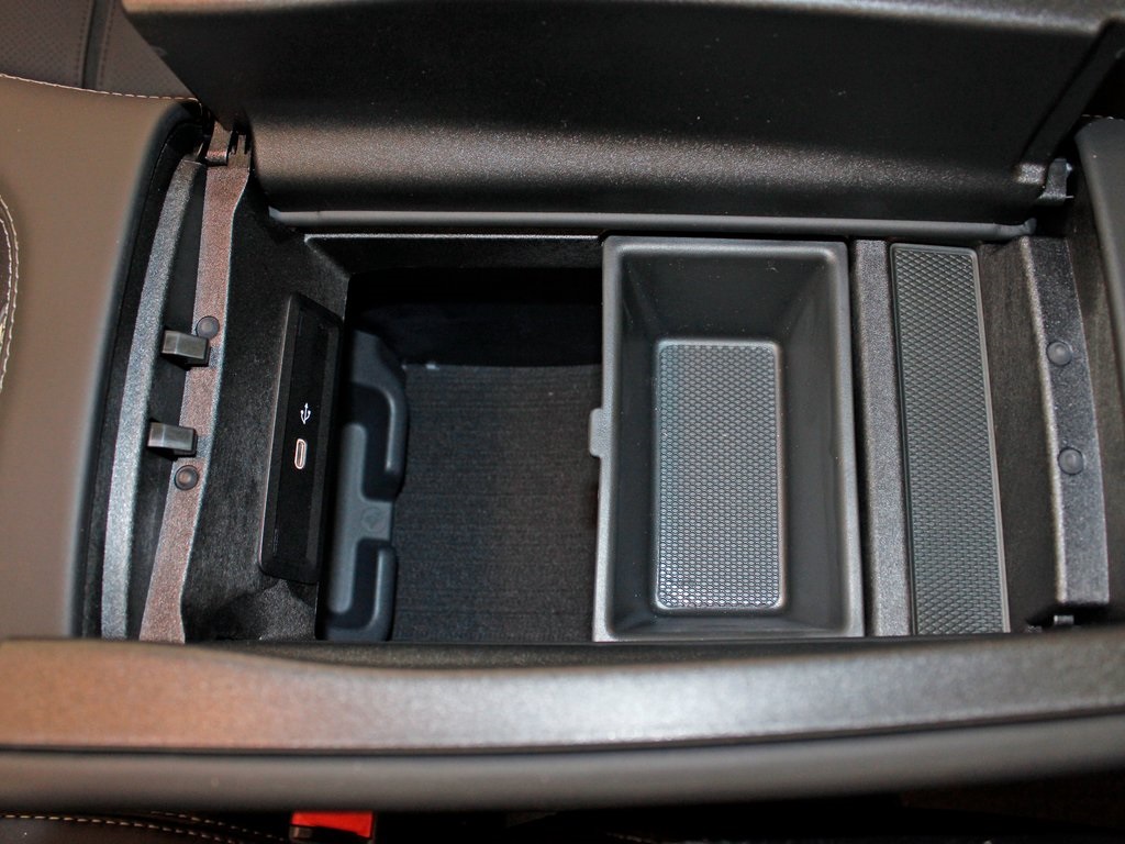 new 2026 Mercedes-Benz GLE car, priced at $98,075