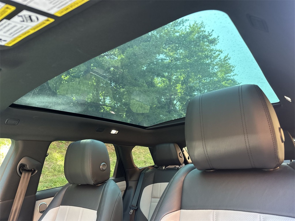 Range Rover Evoque First Edition