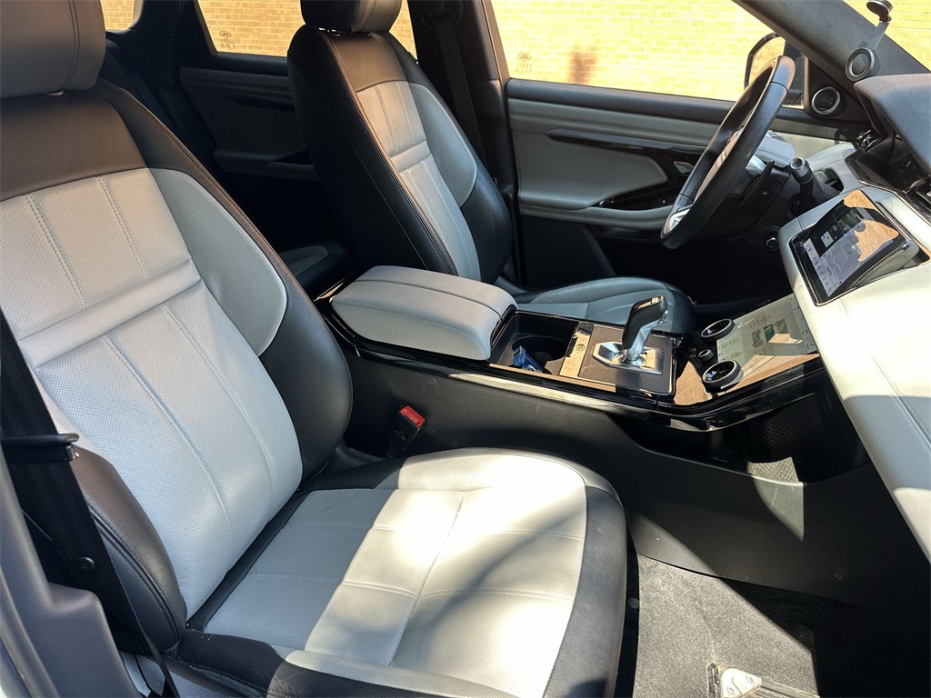 Range Rover Evoque First Edition