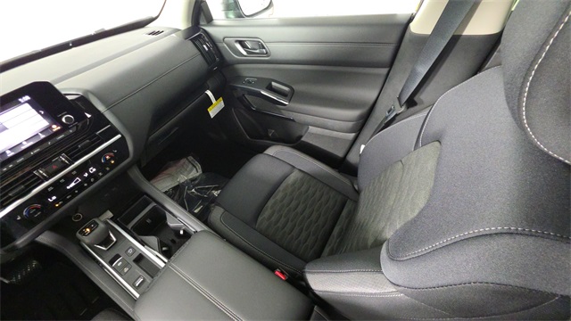 2025 Gun Metallic Nissan Pathfinder SV FWD SUV