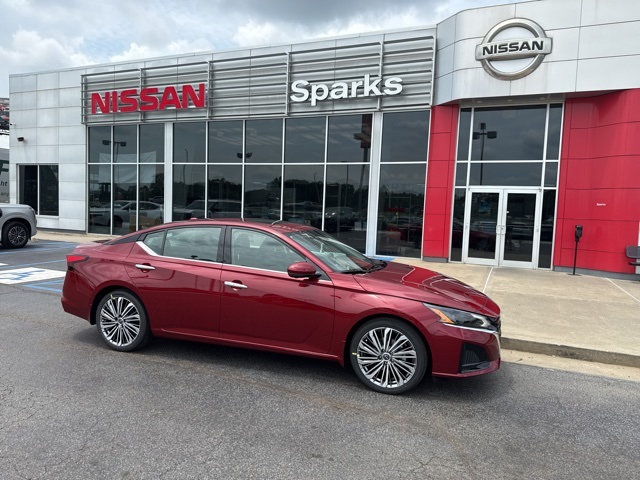 2025 Nissan Altima SL's photo