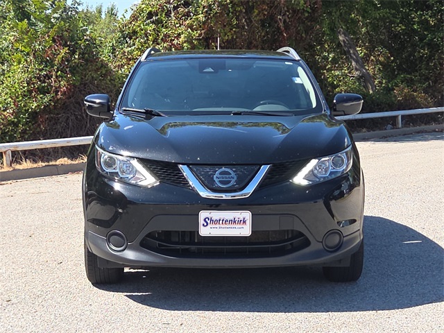 2019 Nissan Rogue Sport SV photo 2