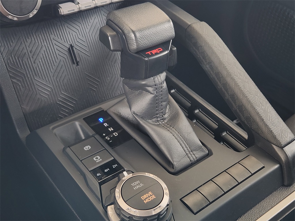2024 Toyota Tacoma TRD Sport photo 17