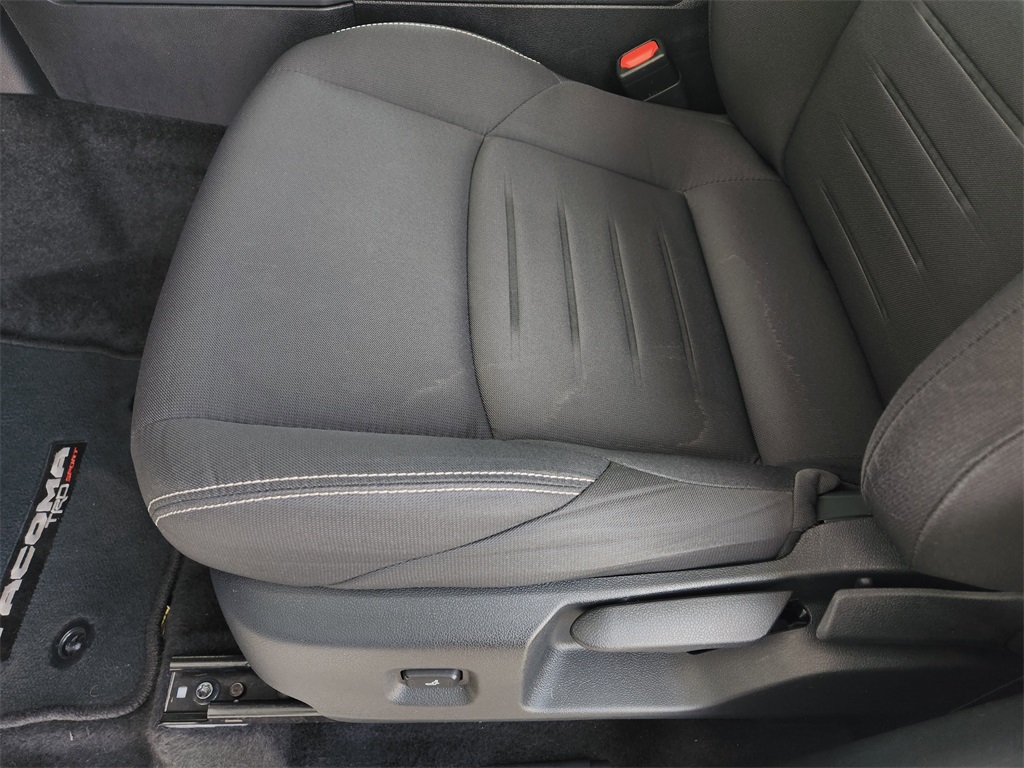 2024 Toyota Tacoma TRD Sport photo 21