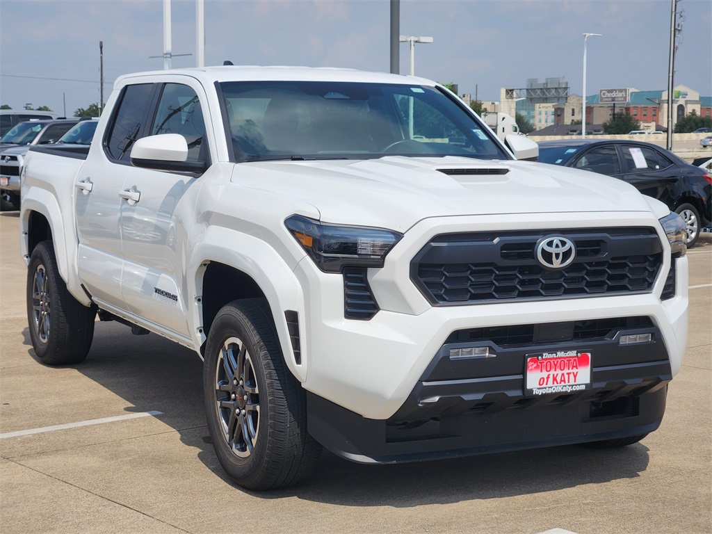 2024 Toyota Tacoma TRD Sport photo 3
