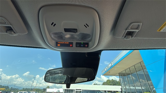 new 2025 Chevrolet Trax car, priced at $26,930