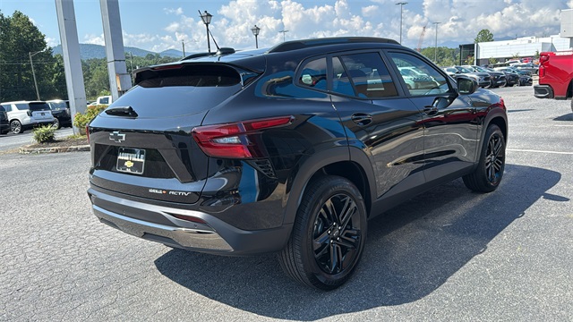 new 2025 Chevrolet Trax car, priced at $26,930