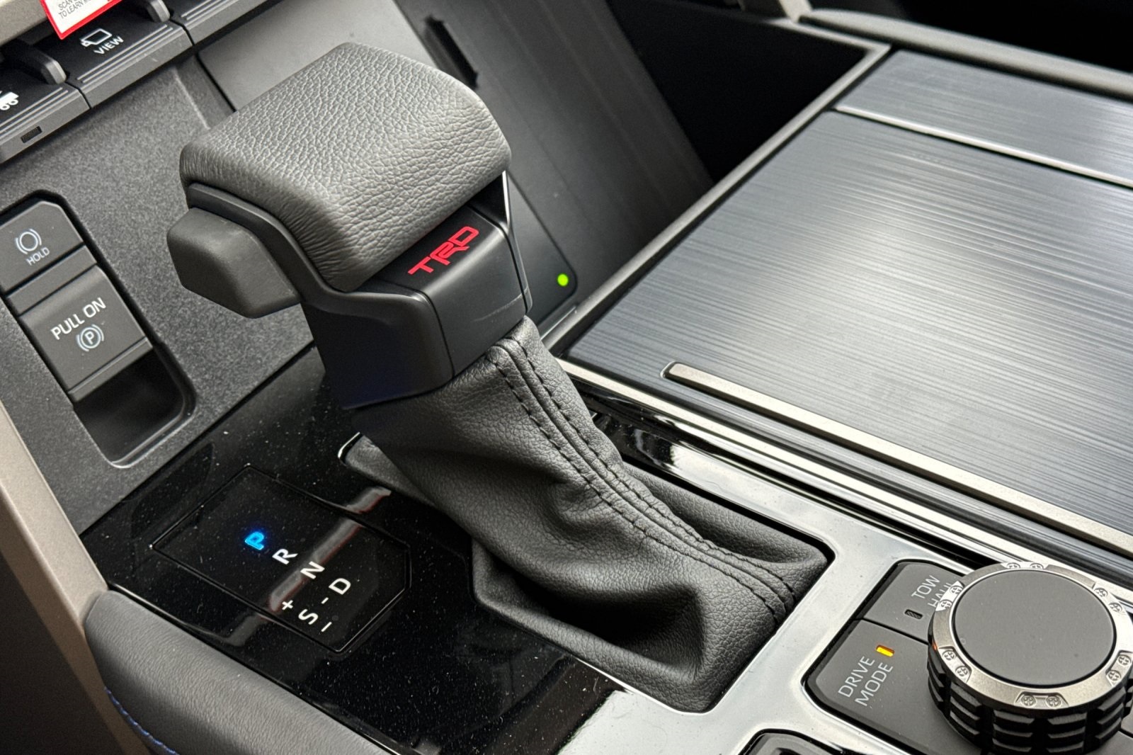 2026 Toyota Tundra Platinum CrewMax photo 18
