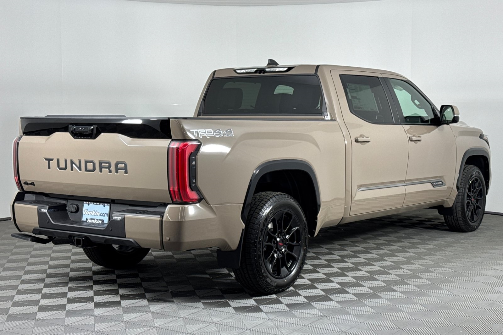 2026 Toyota Tundra Platinum CrewMax photo 4