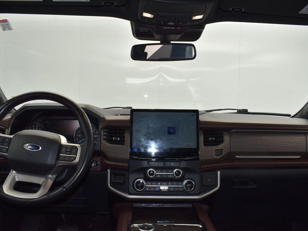 2023 Oxford White Ford Expedition Limited 4X4 SUV