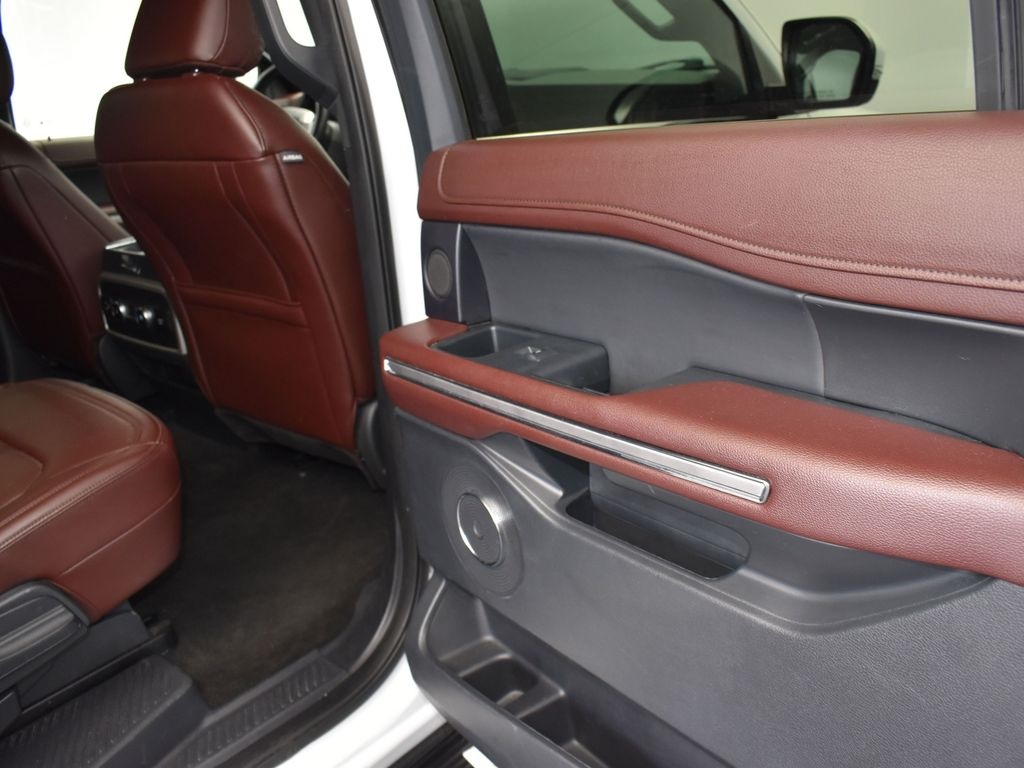 2023 Oxford White Ford Expedition Limited 4X4 SUV