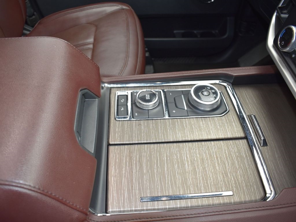 2023 Oxford White Ford Expedition Limited 4X4 SUV