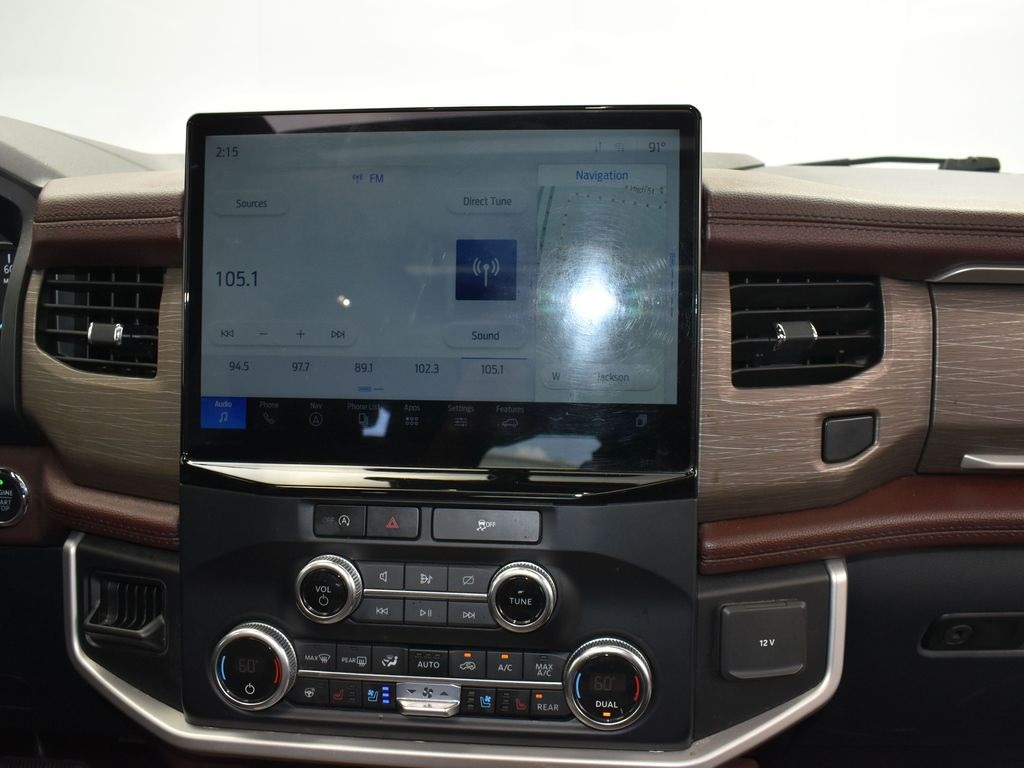 2023 Oxford White Ford Expedition Limited 4X4 SUV