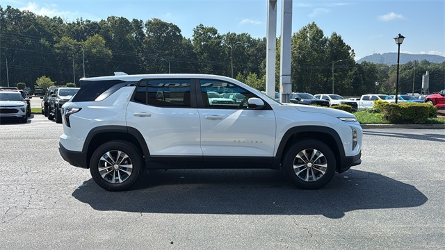 new 2026 Chevrolet Equinox car, priced at $30,735